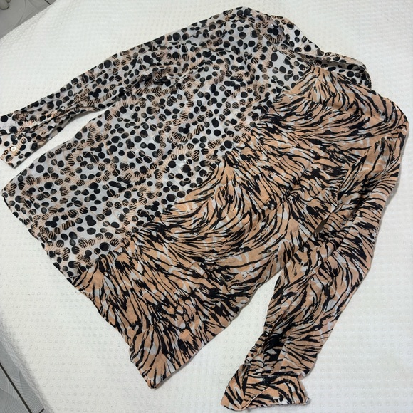 Dual print safari button up - Picture 5 of 9